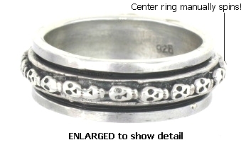 Model AR0076 Skull Spinner Ring