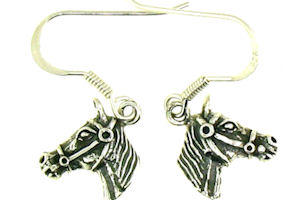 model WLHE1147 earrings enlarged view